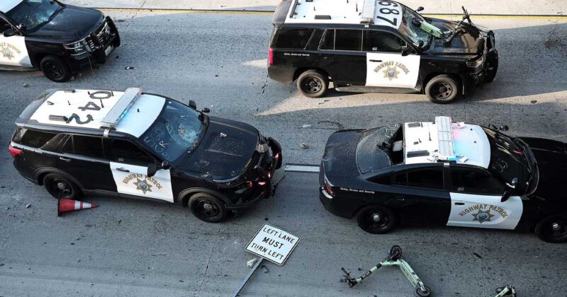 Trump Agenti Federali Trimitere Oakland 001