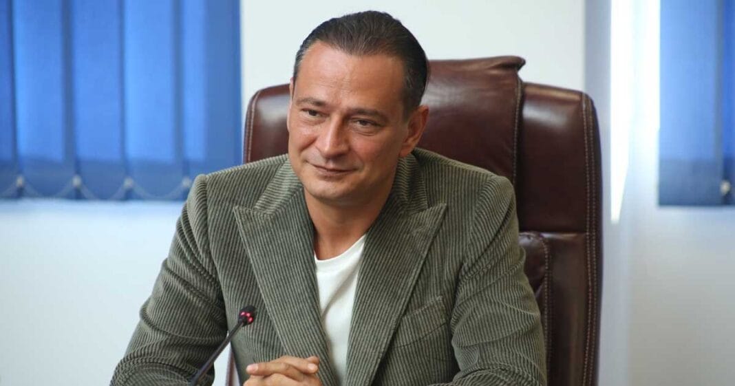 Daniel Baluta Favorit Psd Primaria Capitalei 001