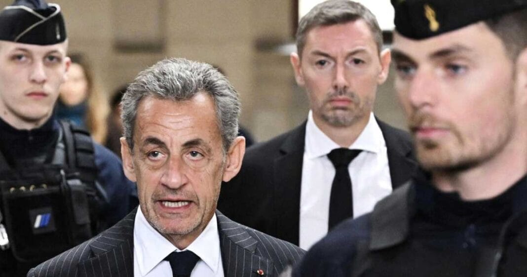 Nicolas Sarkozy Penitenciarul Sante 5 Ani 001
