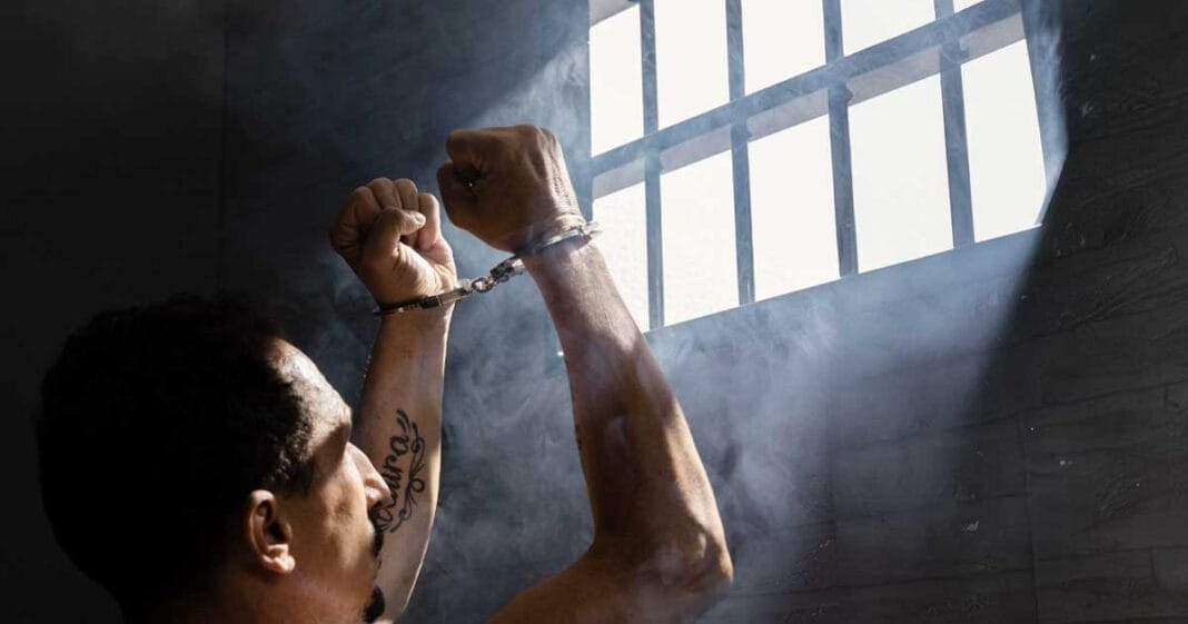 Protest Politisti Penitenciare Conditii Munca 001 Polițiști de penitenciare protestând în fața Ministerului Justiției pentru condiții decente de muncă și sistem penitenciar funcțional