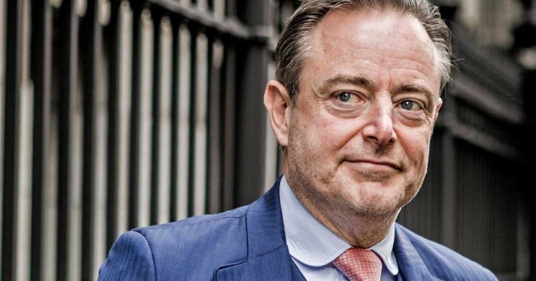 Tentativa Asasinat Premier Belgia 001