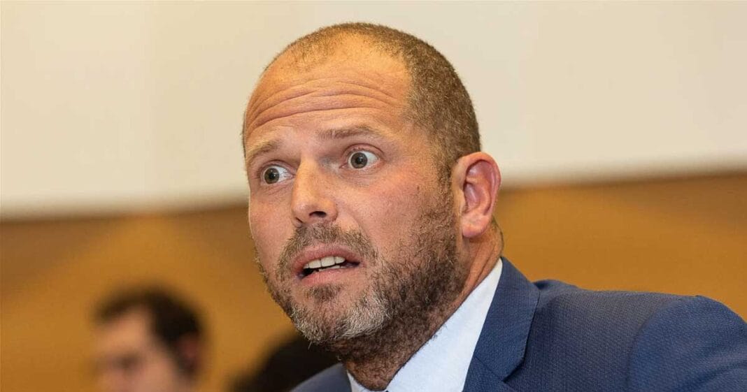 Theo Francken Cearta Dmitri Medvedev 001 Theo Francken, ministrul belgian al Apărării, răspunde pe Instagram amenințărilor nucleare ale lui Dmitri Medvedev, octombrie 2025