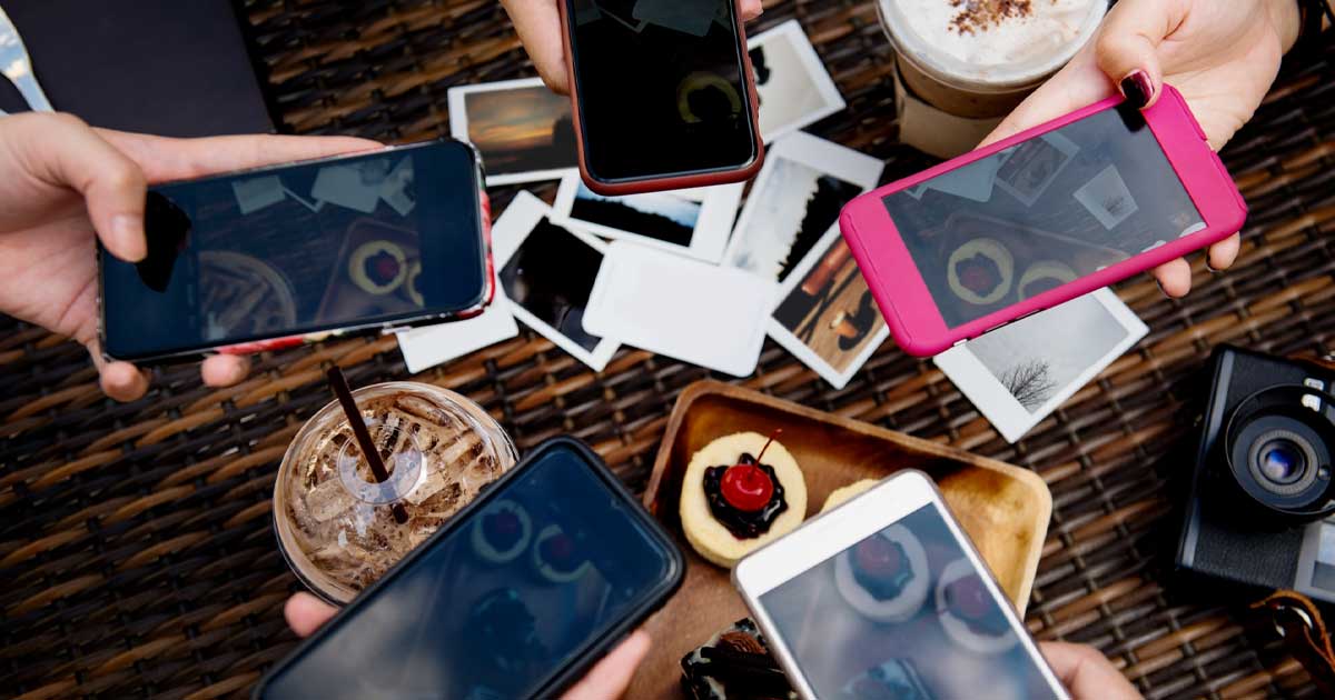 Cutremur Piata Telefoane Mobile Preturi Mari 001 Smartphone modern cu procesoare și componente scumpe în context de creștere prețuri 2026, avertisment industrie tech