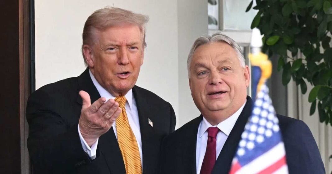 Viktor Orban și Donald Trump la întâlnirea de la Casa Albă din 7 noiembrie 2025, discutând despre excepția la sancțiunile energetice anti-Rusia