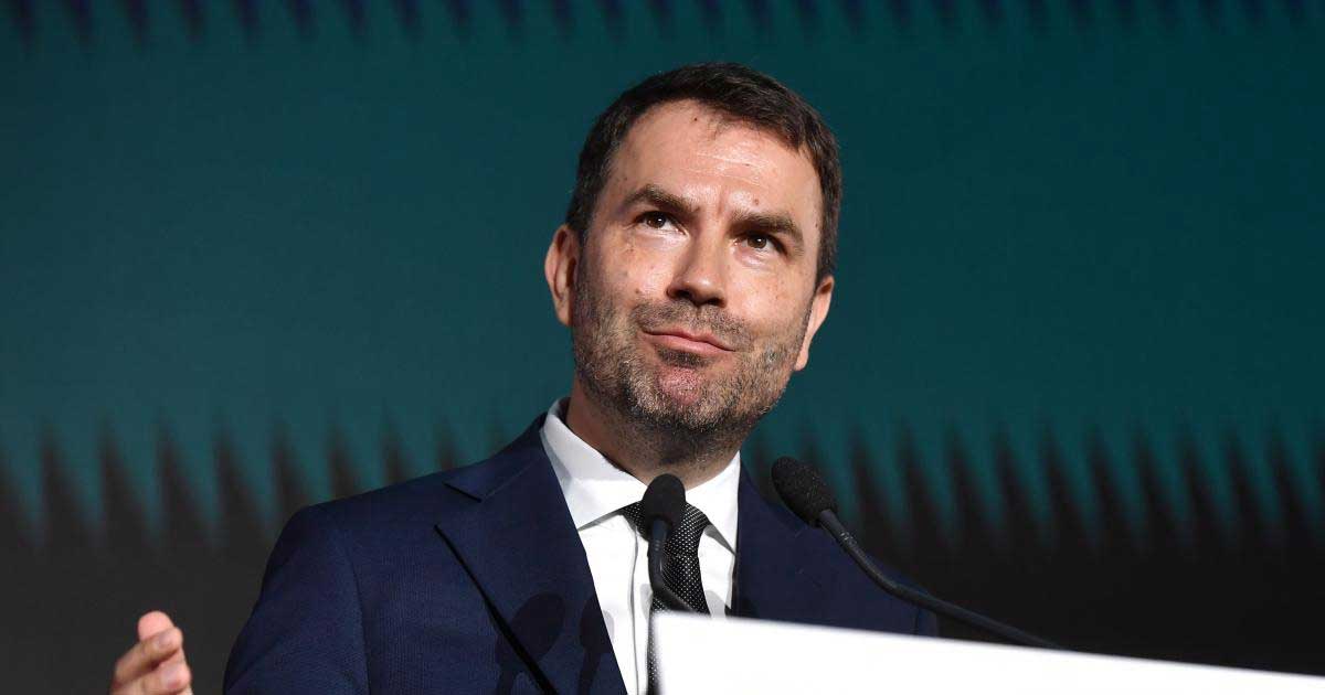 Cătălin Drulă în conferință de presă lansând ultimatum pentru dezbatere electorală, București, noiembrie 2025