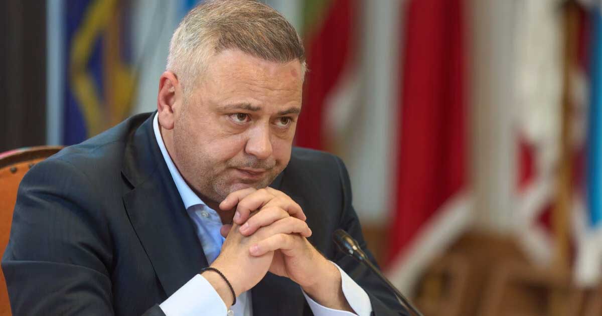 Florin Barbu, ministrul Agriculturii, în întâlnire cu reprezentanții AMRCR despre carnea de porc românească pentru Crăciun, noiembrie 2025