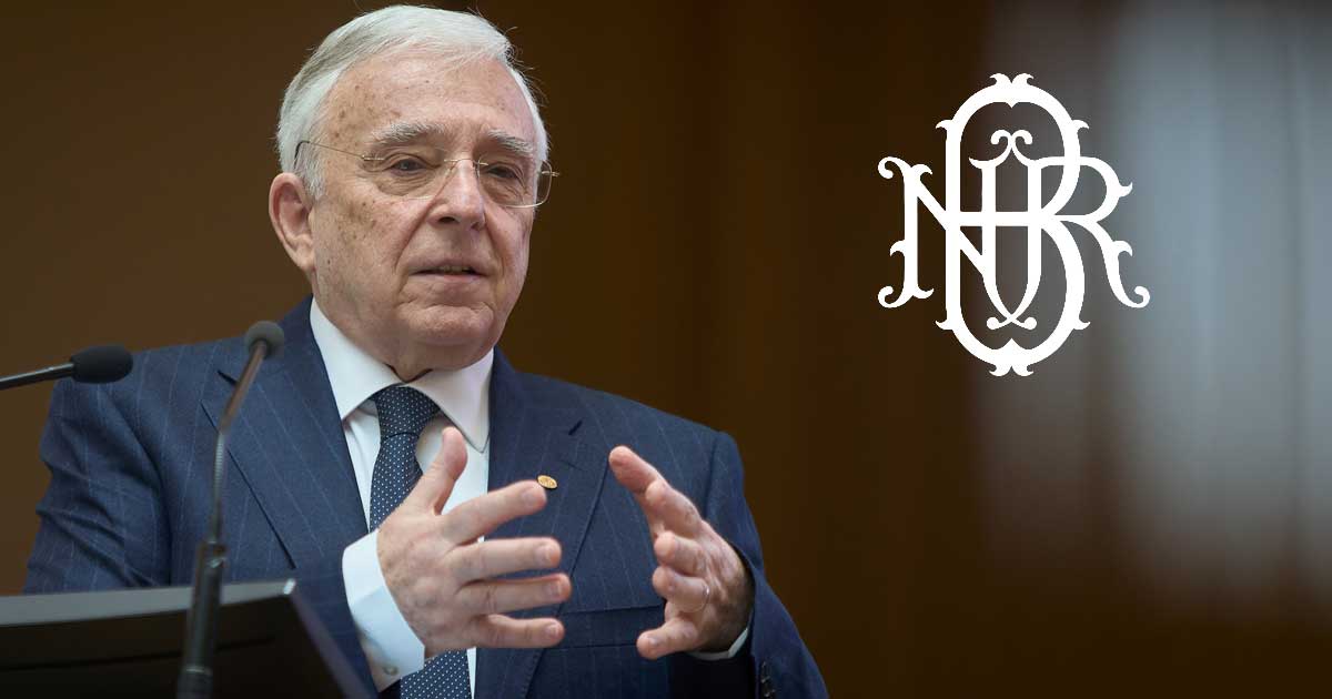 Mugur Isărescu prezintă raportul asupra inflației la sediul BNR din București, noiembrie 2025
