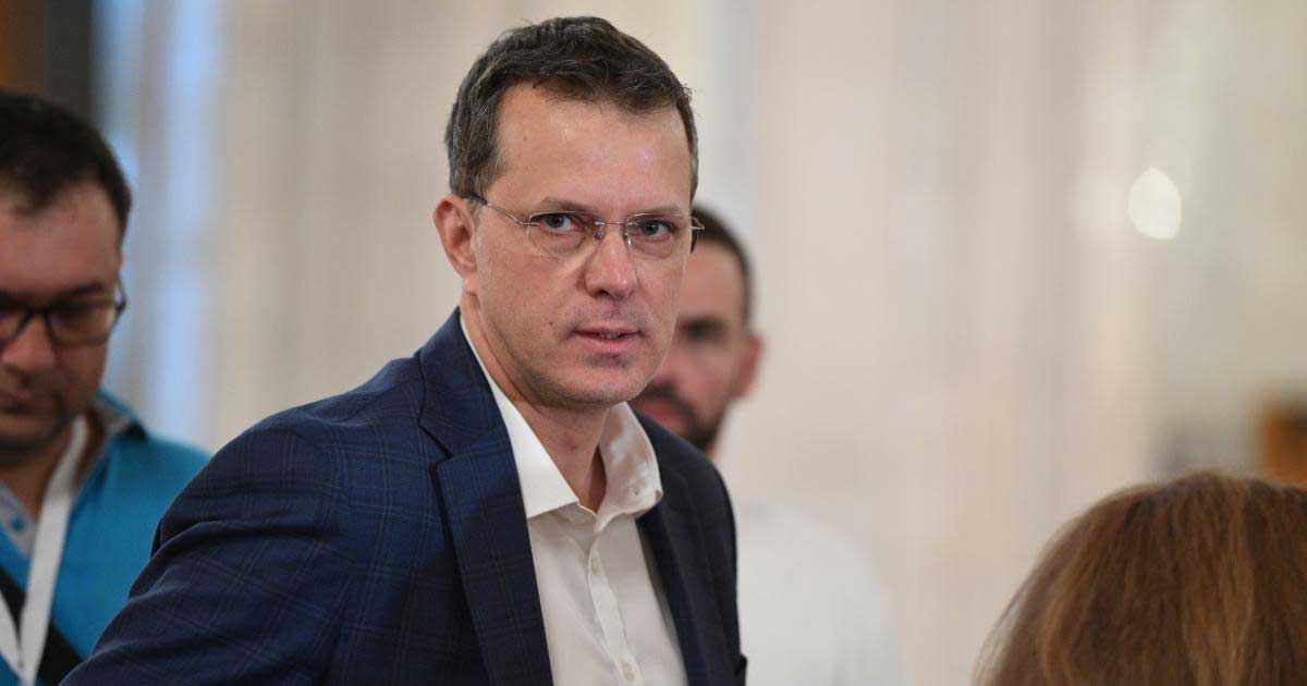 Ionut Mosteanu Cv Puricat Ministrul Apararii 001 Ionuț Moșteanu, ministrul Apărării și vicepremier USR în Guvernul Bolojan, la conferință de presă în București, iunie 2025