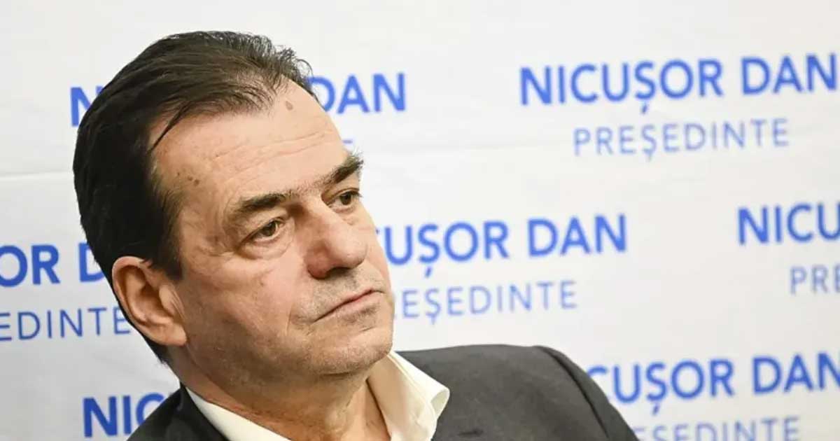 Ludovic Orban susține conferință de presă după revocarea din funcția de consilier prezidențial al lui Nicușor Dan, București, noiembrie 2025