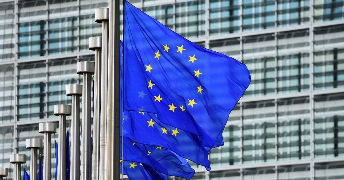 Mesaj Uniunea Europeana Salariu Minim Romania 001 Ursula von der Leyen și Roxana Mînzatu susțin creșterea salariului minim la nivel european, în contextul controversei din coaliția de guvernare din România, noiembrie 2025