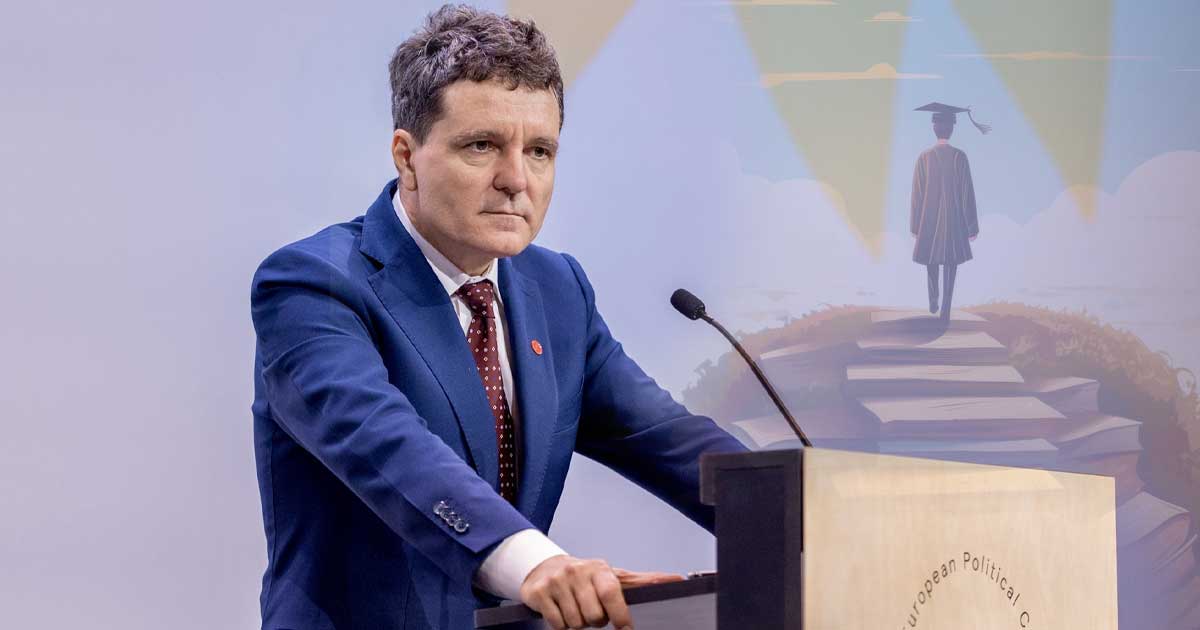Nicusor Dan Revolta Sindicalisti Sacrificare Educatie 001 Nicușor Dan la conferință de presă despre bugetul educației și finanțarea apărării, noiembrie 2025