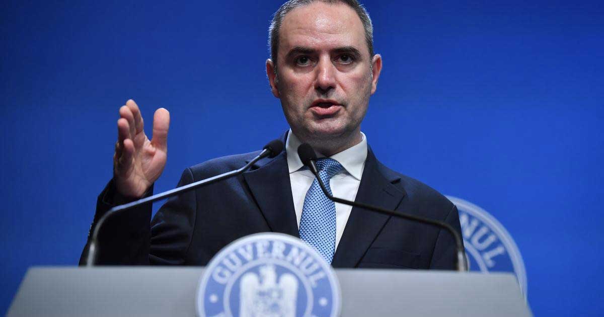 Ministrul Finanțelor Alexandru Nazare anunță înghețarea procedurii de suspendare a fondurilor europene pentru România, noiembrie 2025