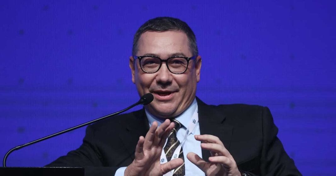 Victor Ponta în studioul România TV discutând despre dosarele de corupție și diferențele de tratament politic, noiembrie 2025