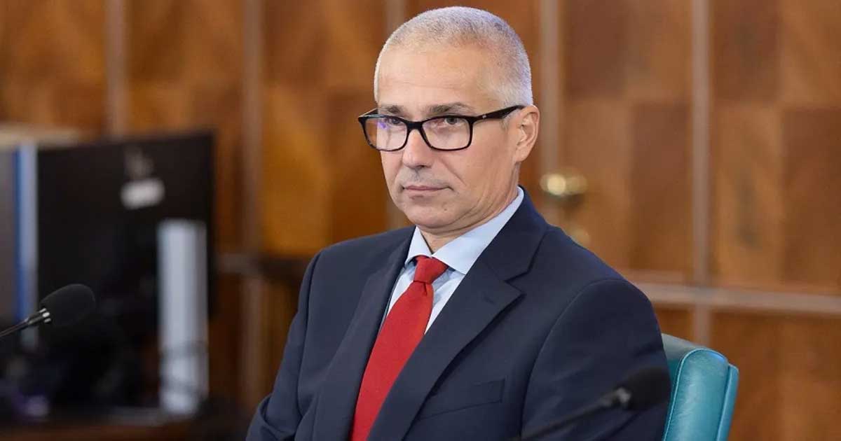 anuntul ministrului justitiei despre studiul de impact cerut de judecatori ccr privind pensiile speciale 510796 Radu Marinescu, ministrul Justiției, și Simina Tănăsescu, președinta CCR, în timpul declarațiilor oficiale despre pensiile magistraților, decembrie 2025