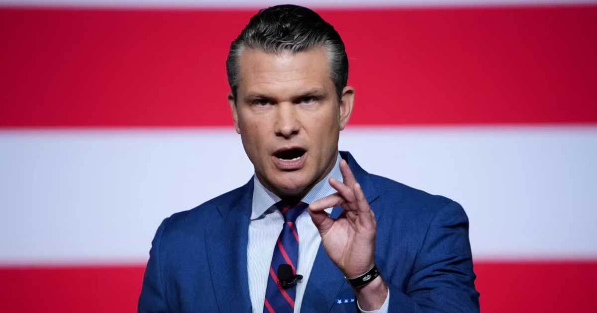 Pete Hegseth, secretarul american al Apărării, participă la o ședință de presă la Departamentul de Război, decembrie 2025