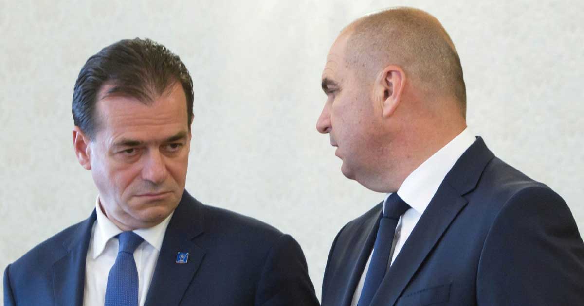 Ludovic Orban, fostul președinte PNL și actualul lider al Forței Dreptei, în timpul unei conferințe de presă despre posibila revenire în Partidul Național Liberal