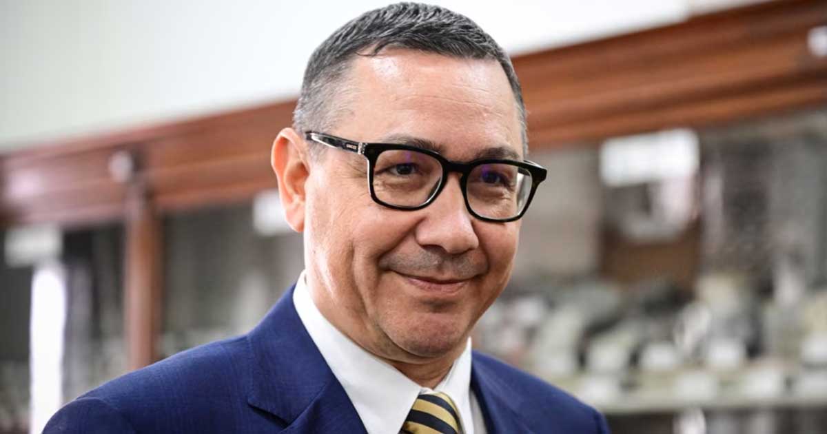 Victor Ponta prezintă documente oficiale privind incompatibilitatea lui Radu Miruță, București, decembrie 2025