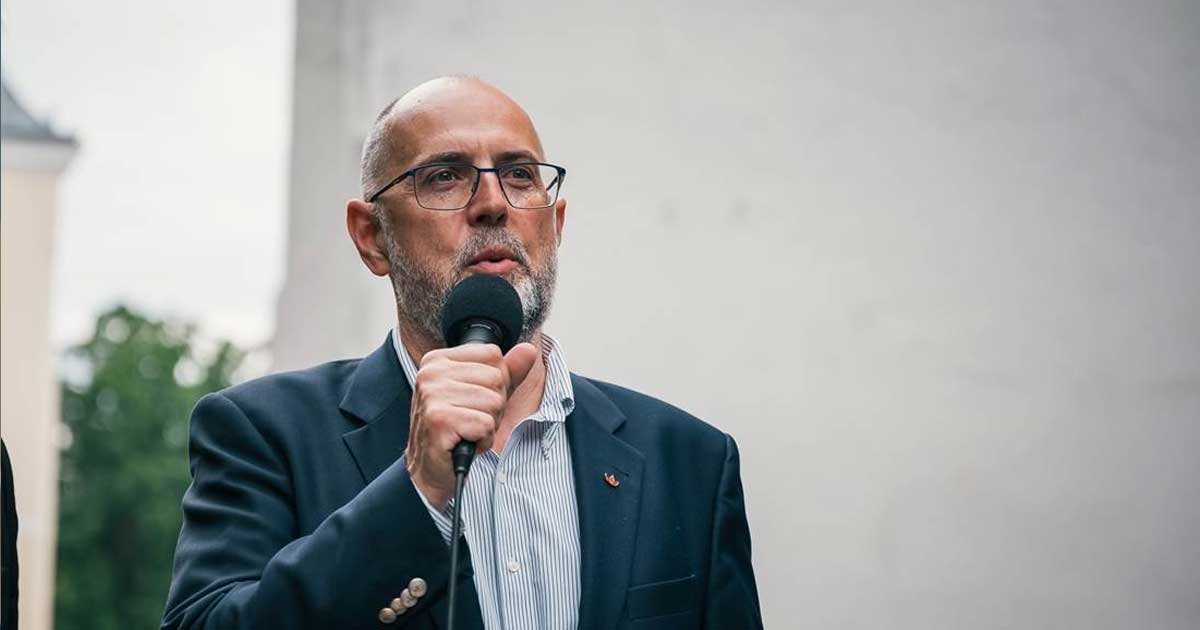 Kelemen Hunor, președintele UDMR, la conferință de presă în București, decembrie 2025, anunță estimări despre evoluția inflației în România