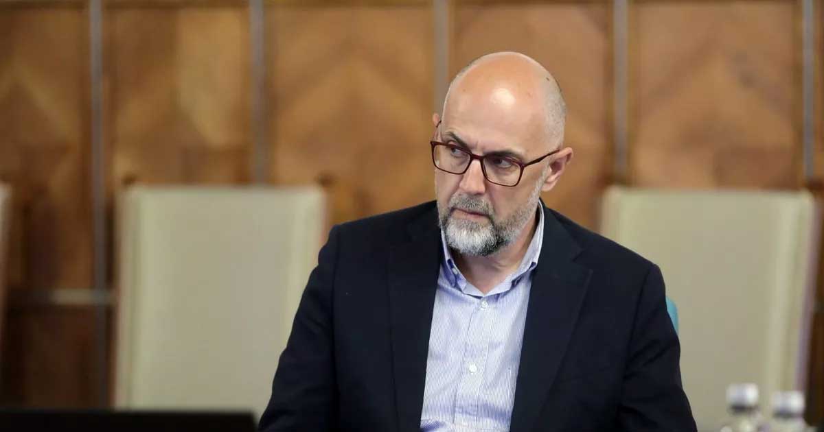 Kelemen Hunor, președintele UDMR, în declarații despre blocajul reformei administrației publice și criticile la adresa coaliției de guvernare, decembrie 2025