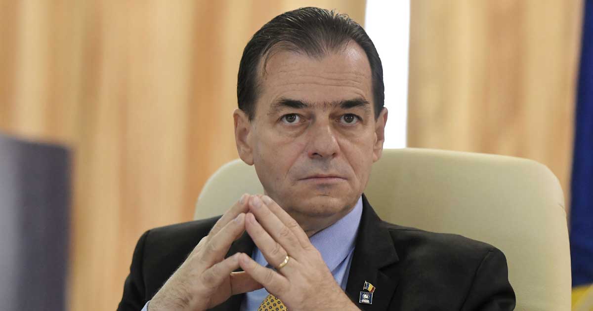 Ludovic Orban, președintele Forța Dreptei, discută despre viitorul coaliției de guvernare la conferința de presă, decembrie 2025
