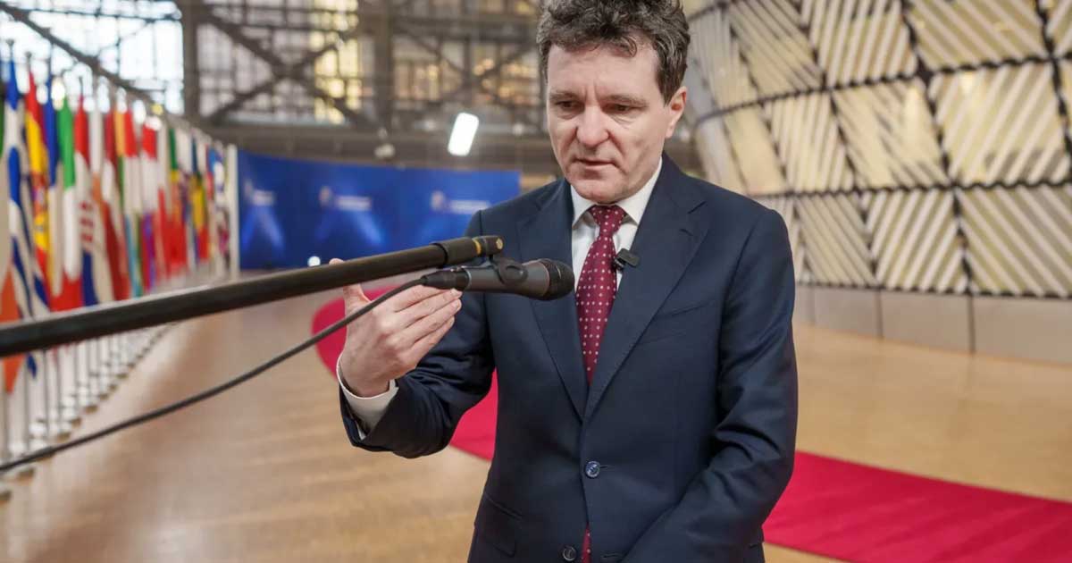 Nicușor Dan la conferința de presă de la Bruxelles după ședința Consiliului European, decembrie 2025