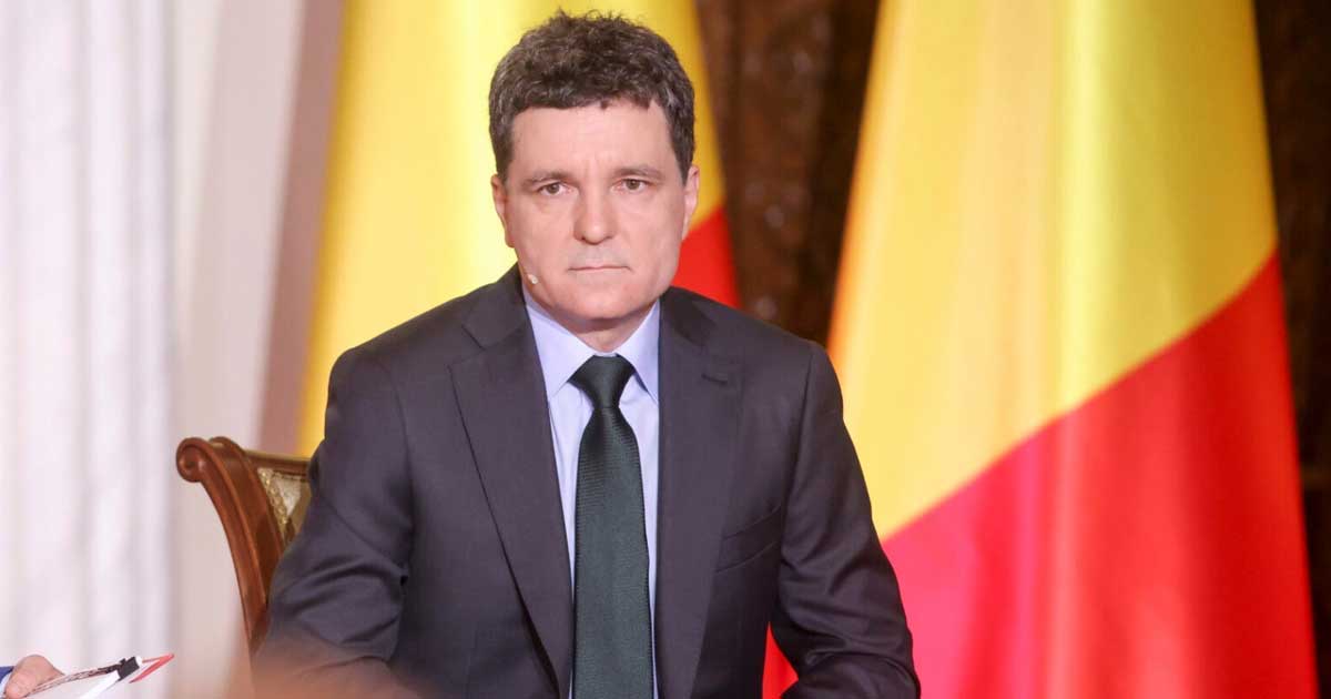 Nicușor Dan în vizită oficială la Paris, decembrie 2025, în cadrul interviului acordat publicației franceze Le Monde