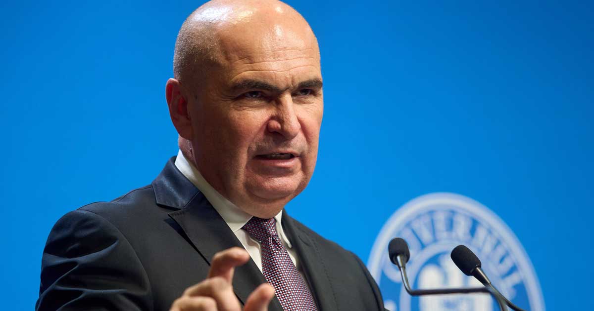 Prim-ministrul Ilie Bolojan la conferință de presă, decembrie 2025