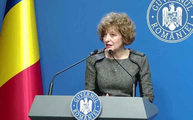 Oana Gheorghiu Cfr Marfa Lichidata Tarom Resuscitata 001 Vicepremierul Oana Gheorghiu la conferința de presă despre reforma companiilor de stat, decembrie 2025