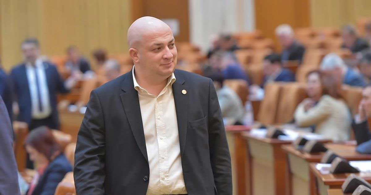Deputatul Silviu Vexler și Dan Tănasă în ședința Comisiei juridice privind legea anti-extremism, decembrie 2025