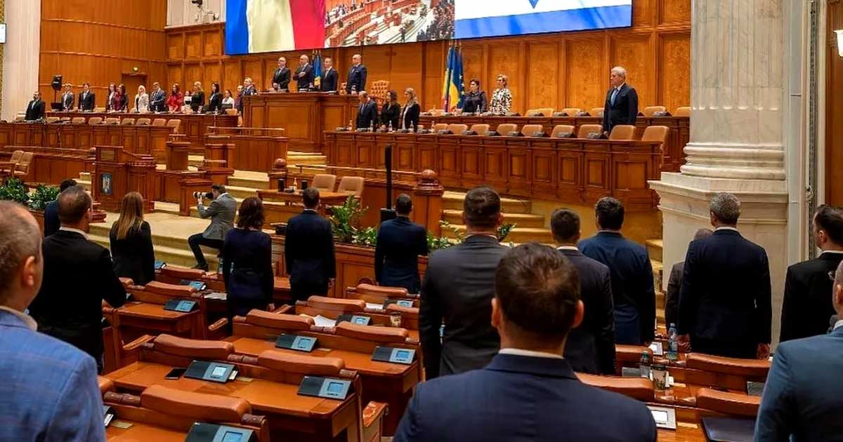 Ședință în plenul Parlamentului României pentru dezbaterea moțiunilor simple, decembrie 2025