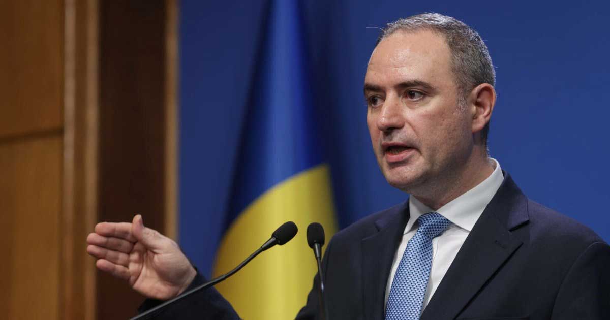 Alexandru Nazare, Ministrul Finantelor, la conferinta de presa in care anunta alocari de 2 miliarde lei pentru concedii medicale si investitii publice pentru 2026