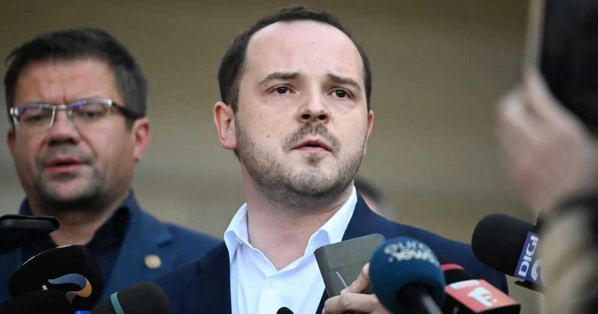 alexandru rogobete anunta implementarea unor noi mecanisme de reasezare a sistemului medical 949901 Alexandru Rogobete, Ministrul Sănătății, prezentând reformele sistemului medical românesc la conferința de presă, ianuarie 2025
