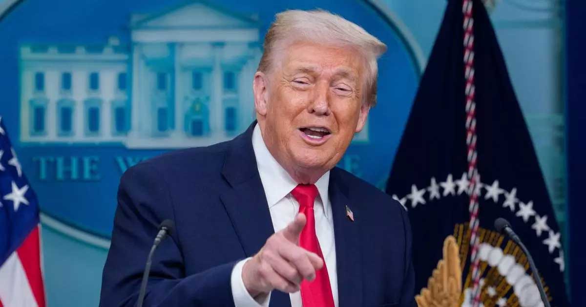 Donald Trump în Biroul Oval discută despre arma secretă „discombobulator