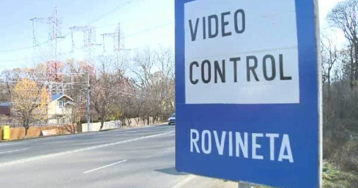 Șofer român achită rovinieta electronică online pe platforma CNAIR, ianuarie 2026