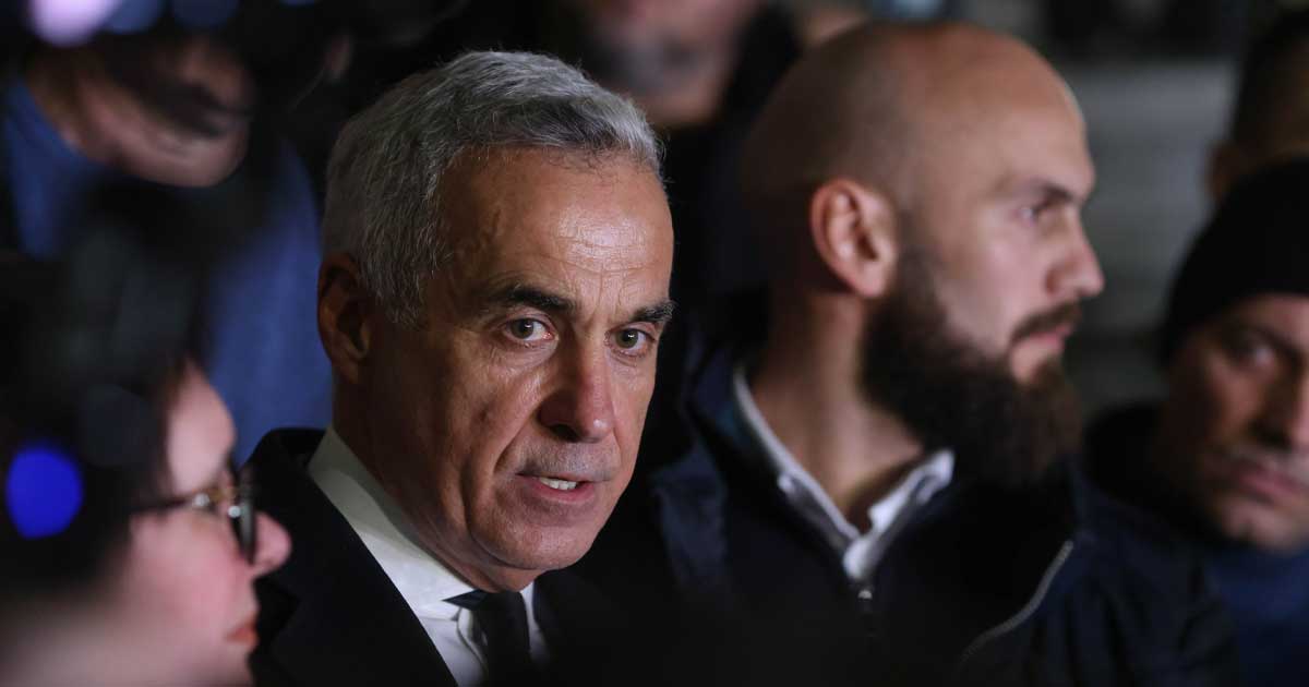 Călin Georgescu la Poliția Buftea pentru semnarea controlului judiciar, ianuarie 2026, după anularea alegerilor prezidențiale