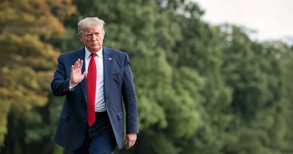 donald trump se lauda si spunea eu sunt regele 921937 Donald Trump la eveniment public vorbind despre realizările economice ale administrației sale, SUA, 2025
