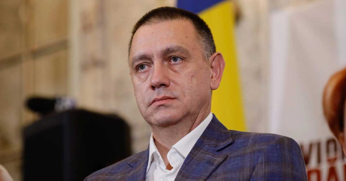 fifor il toaca marunt pe premierul ilie bolojan apostolul austeritatii 800121 Mihai Fifor critică politicile de austeritate ale premierului Ilie Bolojan în declarație publică, ianuarie 2026