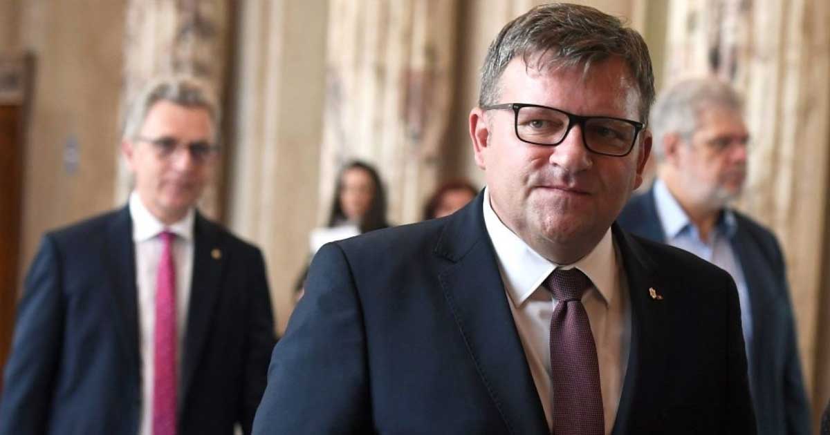 Marius Budăi în Parlamentul României criticând politicile fiscale ale guvernului Bolojan, ianuarie 2026