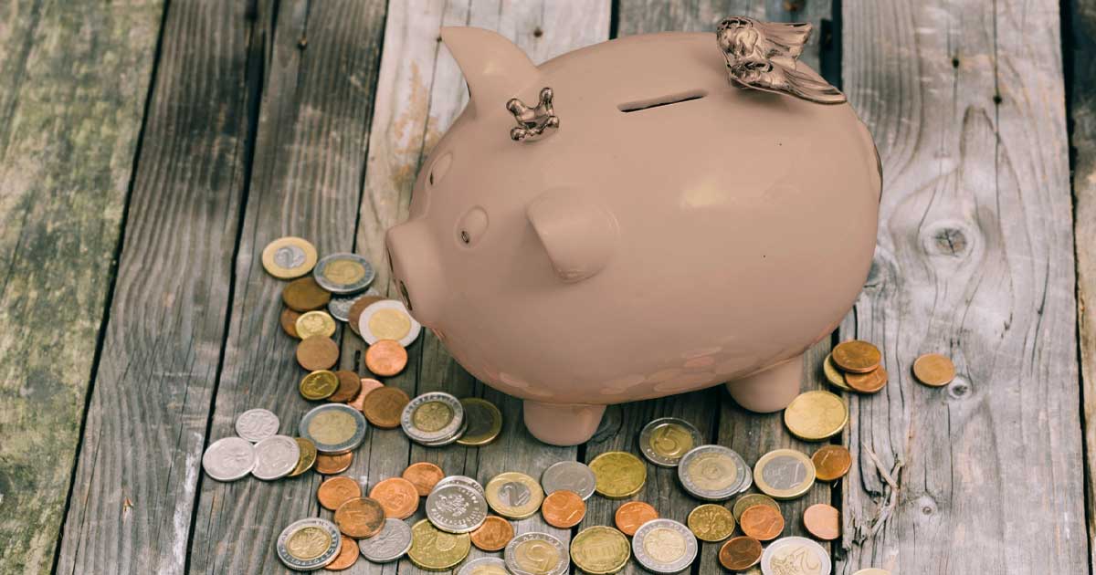 haos in bulgaria bancile sunt asaltate de oameni care aduc kilograme de leva in monede 324009 Cozi lungi la o bancă din Bulgaria unde cetățenii aduc kilograme de monede leva pentru schimb în euro, ianuarie 2025