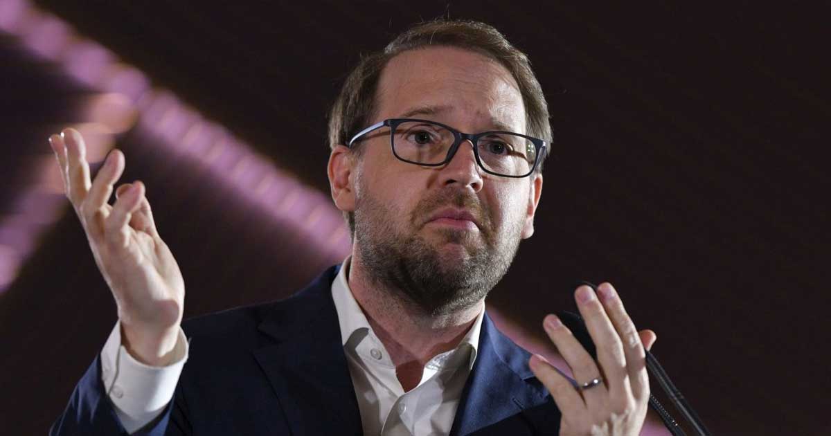 Dominic Fritz liderul USR propune vânzarea de pachete minoritare din companiile de stat ianuarie 2026