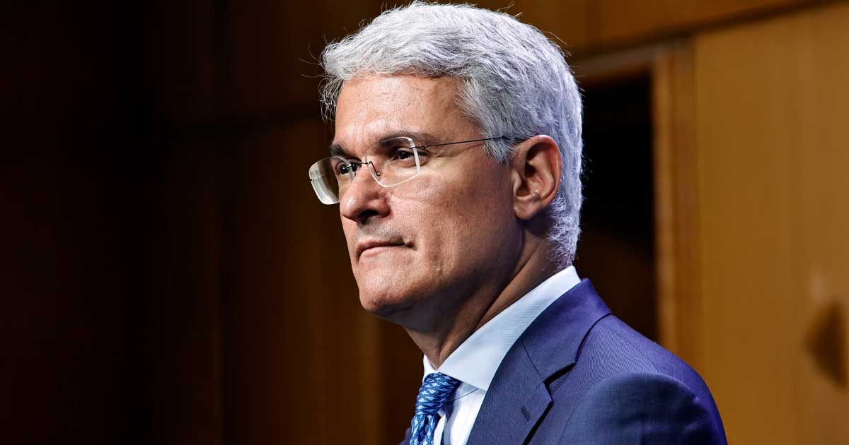 Dragoș Pîslaru, ministrul Investițiilor și Proiectelor Europene, critică amânarea deciziei CCR pe pensiile magistraților, ianuarie 2026