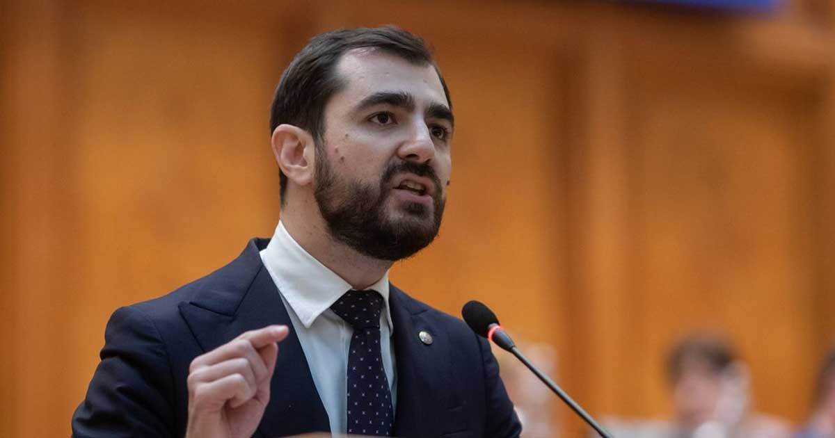 Claudiu Năsui, deputat USR, criticând extinderea obligației e-Factura pentru persoanele fizice cu activități economice, ianuarie 2026