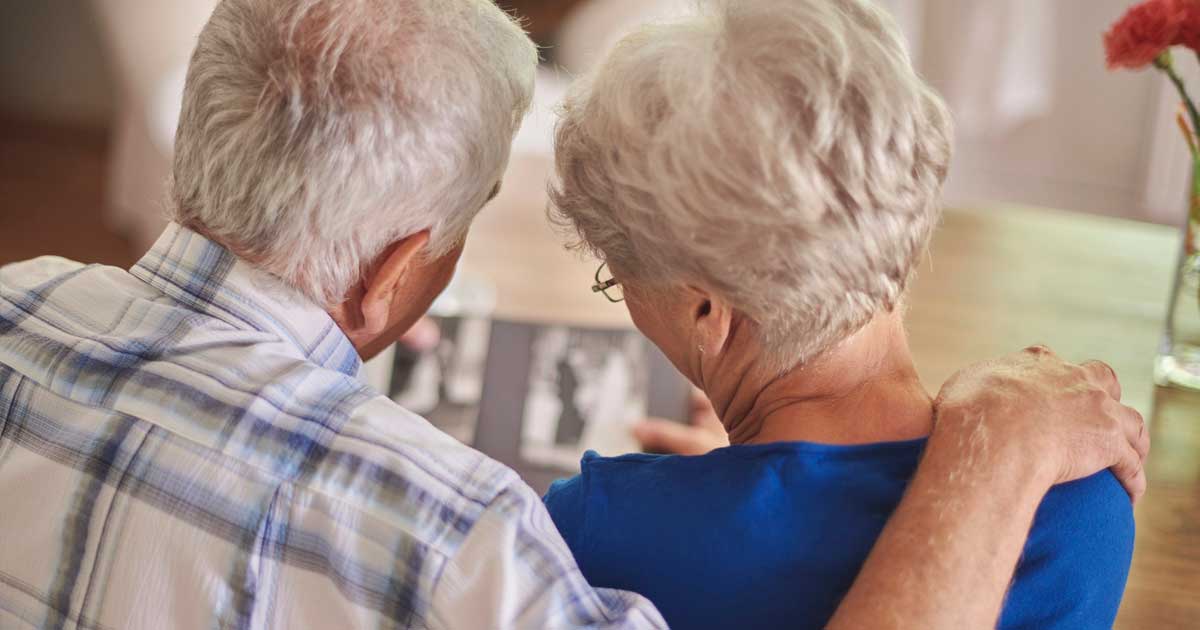 romanii vor iesi la pensie la o varsta mai inaintata spre 70 ani 446593 Pensionară europeană în vârstă, simbol al îmbătrânirii populației și provocărilor sistemelor de pensii, ianuarie 2026