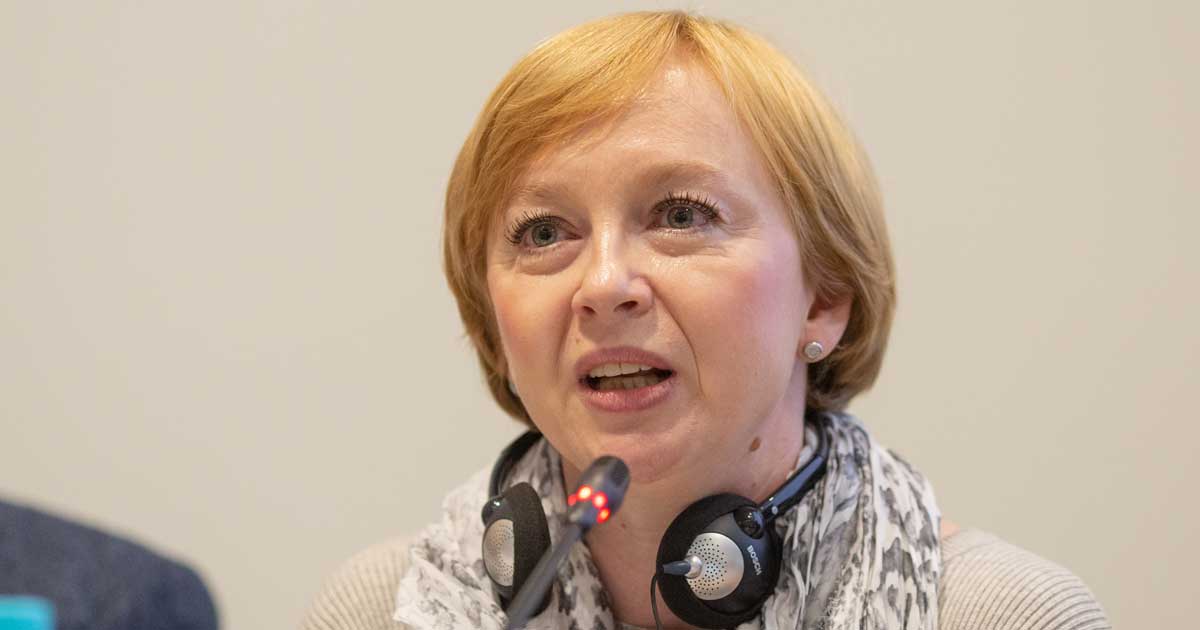 scandalul plagiatului lui radu marinescu ajunge pe masa comisiei europene 630995 Jurnalista Emilia Șercan în redacție, ianuarie 2026, după dezvăluirea plagiatului ministrului Justiției Radu Marinescu