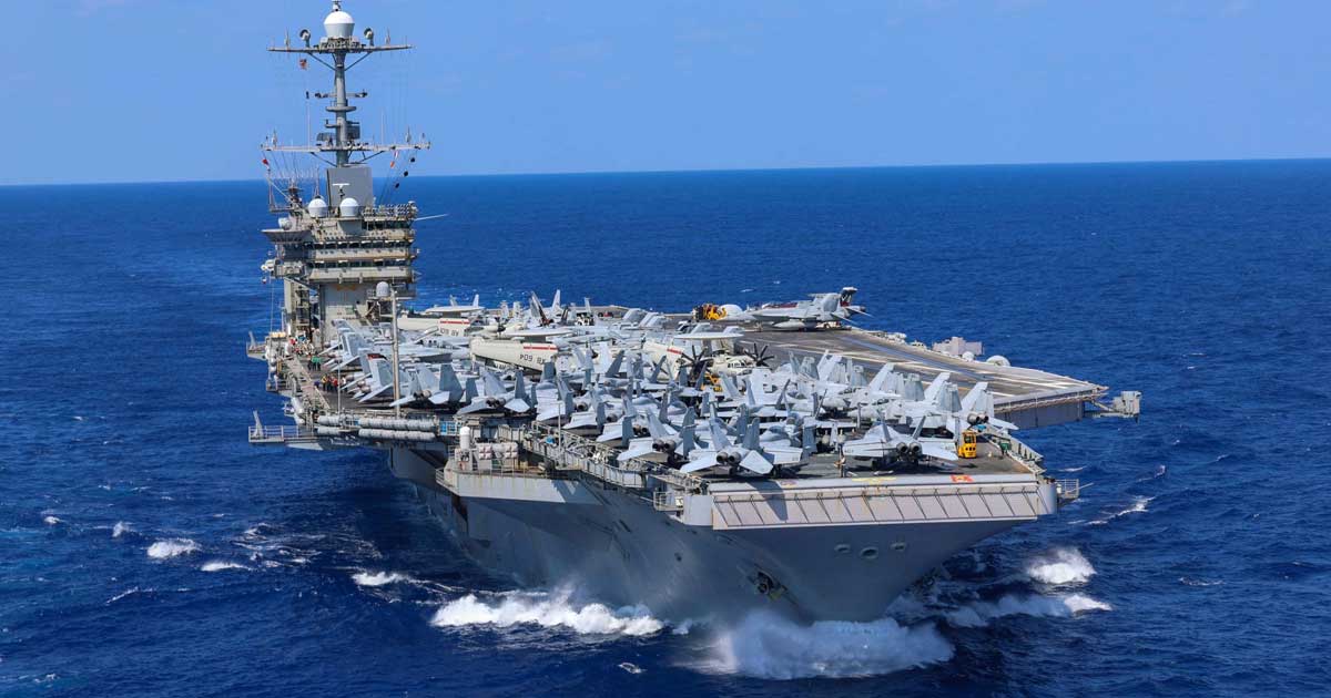 Donald Trump anunță prezența militară americană în Golful Persic în contextul tensiunilor cu Iranul, ianuarie 2026