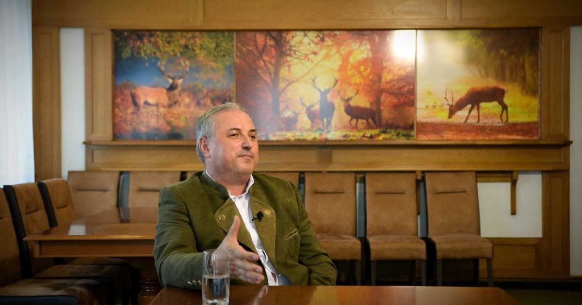 ilie covrig cel care a vorbit despre mafia din romsilva scos din concurs pentru functia de director general 027579 Ilie Covrig, directorul Direcției Silvice Mureș, eliminat din concursul pentru șefia Romsilva după ce a denunțat corupția din sistem, februarie 2026
