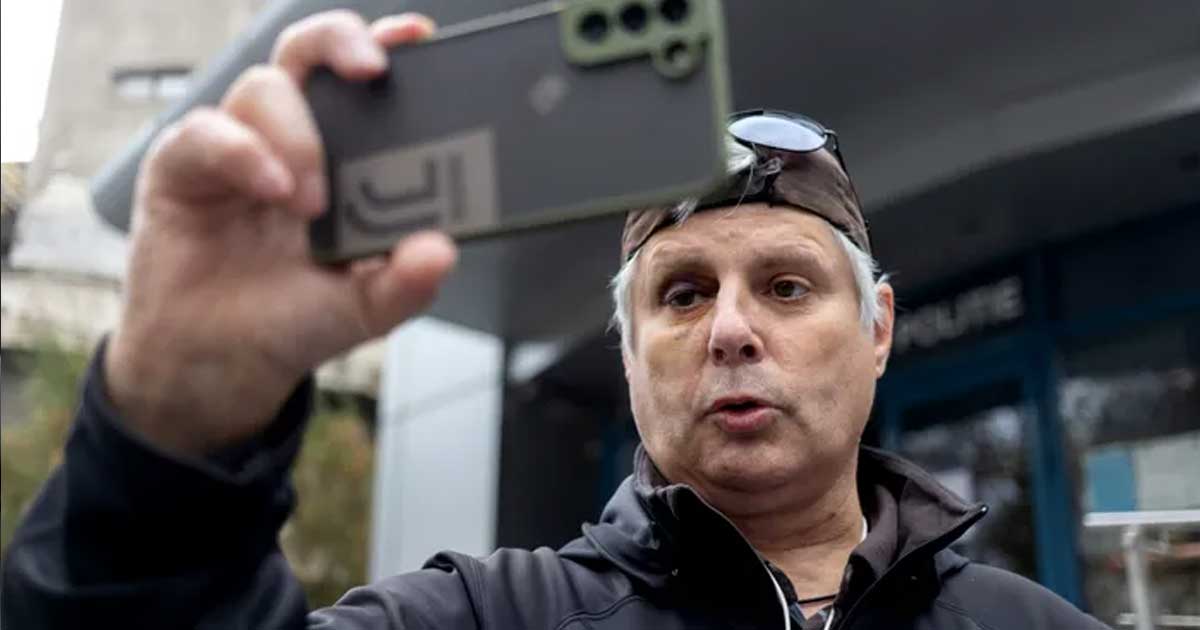 marian ceausescu i a facut testul lui robert negoita 997019 Robert Negoiță, primarul suspendat al Sectorului 3 București, în timpul testului antidrog aplicat de Marian Ceaușescu, februarie 2026