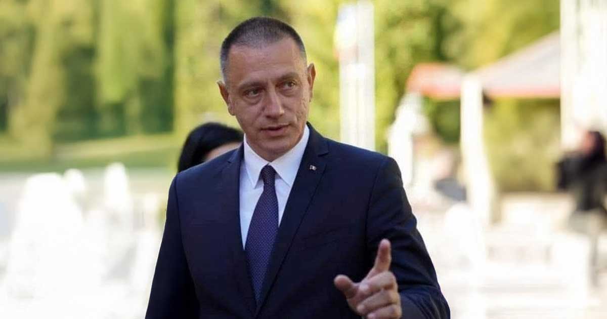 Mihai Fifor, deputat PSD, în timpul declarațiilor privind condiționarea adoptării bugetului de stat 2026 de măsurile de solidaritate socială, februarie 2026