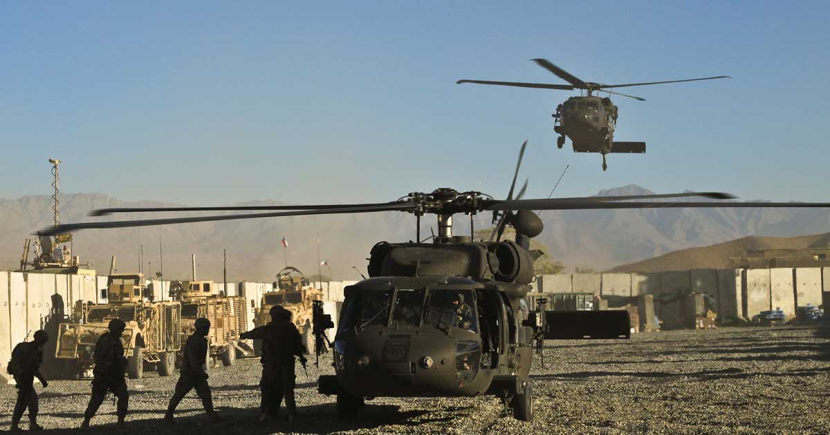Baza aeriană Ali Al Salem din Kuweit după atacul cu rachete iraniene, februarie 2026, daune la pistă unde sunt staționați militari italieni