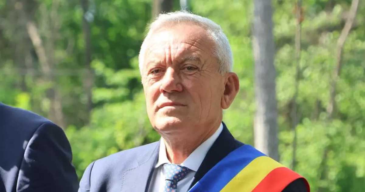 Constantin Toma, primarul PSD al Buzăului, în timpul interviului la Digi24 din februarie 2026, unde avertizează despre o posibilă alianță între PSD și AUR
